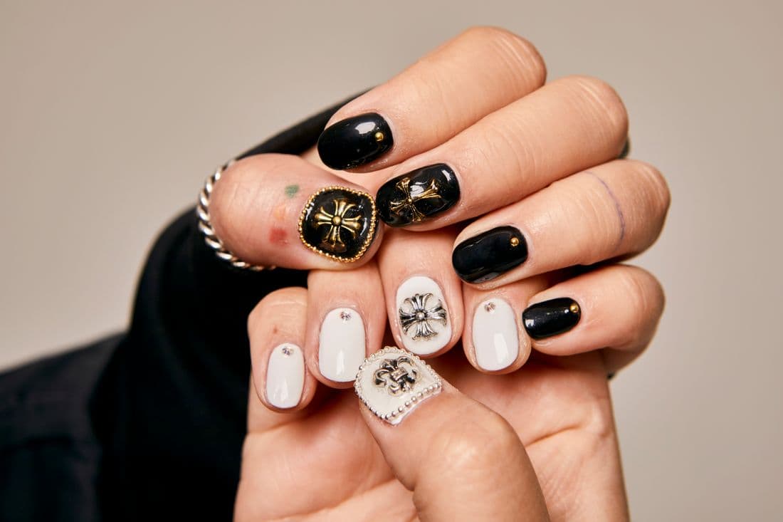 Bella Nails 1